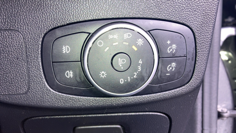 Ford Focus 1.0 EcoBoost 125 Zetec 5dr Petrol Hatchback